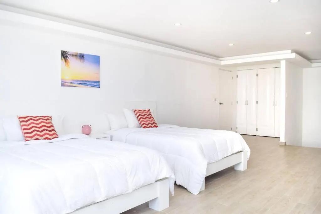 Beachfront Apartment Marlin Villa 107 Cancún