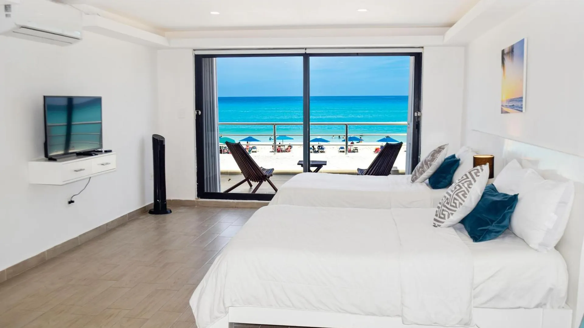 Beachfront Apartment Marlin Villa 107 location