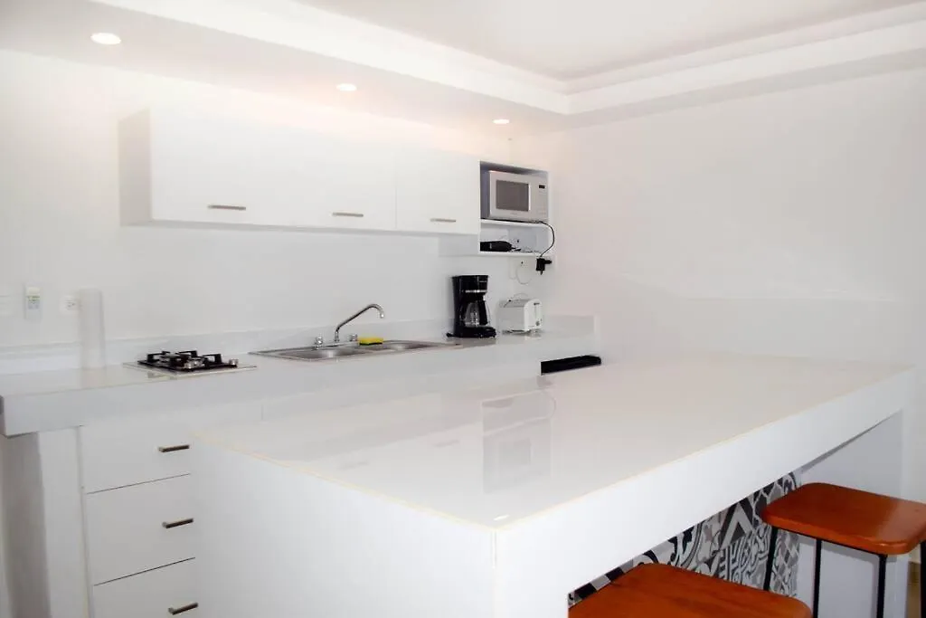 Beachfront Apartment Marlin Villa 107 Канкун 0*,  Мексика
