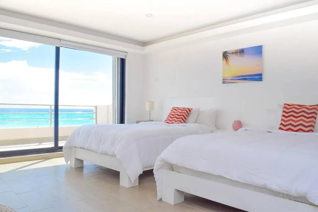 Beachfront Apartment Marlin Villa 107 Канкун
