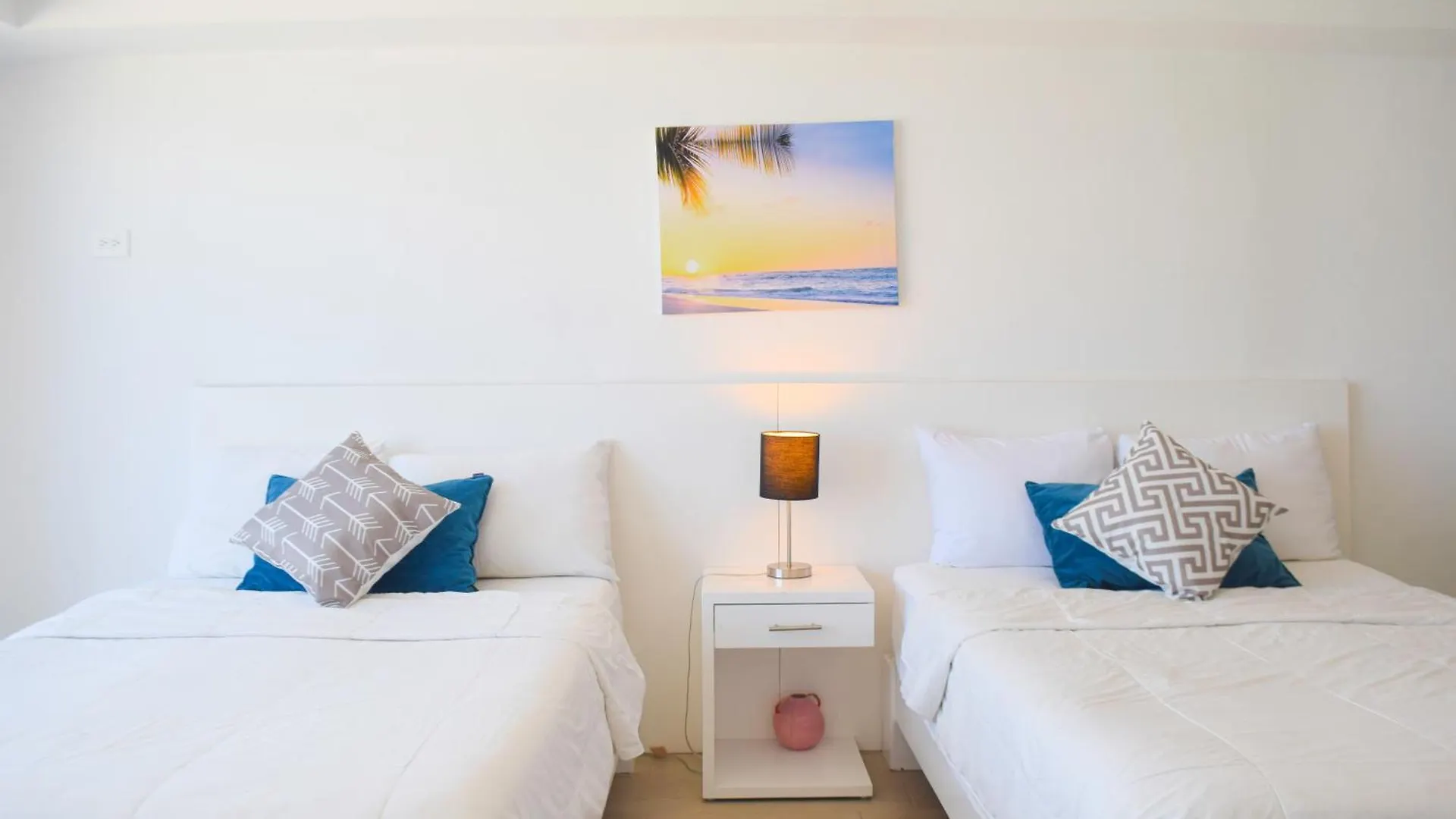Beachfront Apartment Marlin Villa 107 Канкун