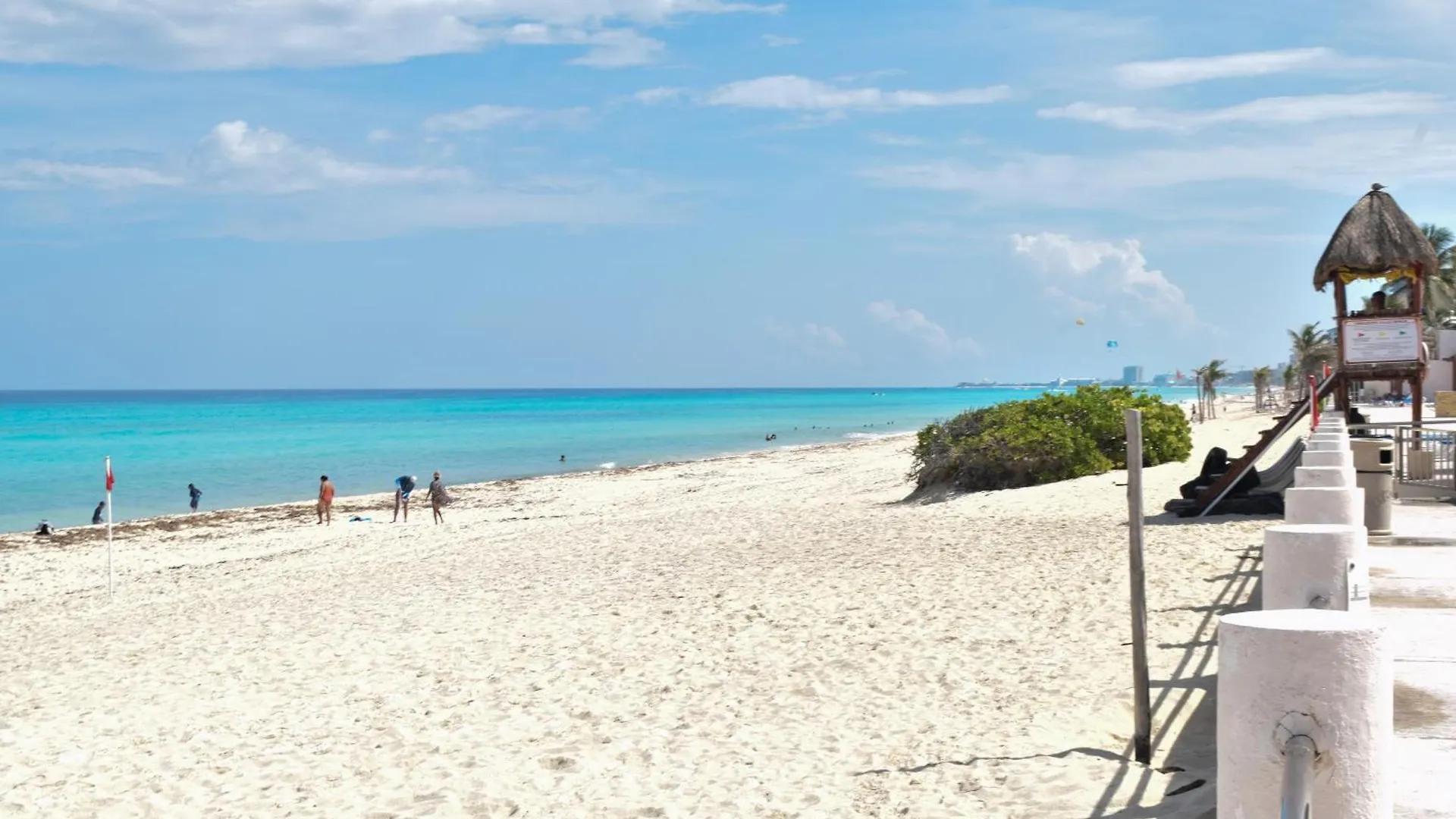 Beachfront Apartment Marlin Villa 107 Канкун